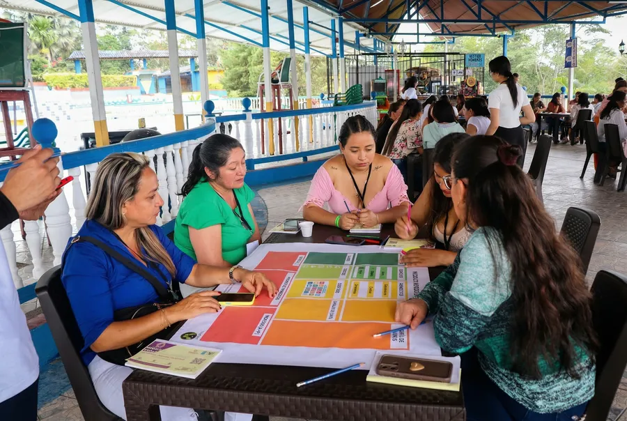 Fotografía grupal de la Red de Mujeres Transformadoras del Occidente de Boyacá